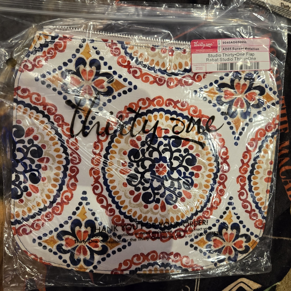 Thirty-One Studio Thirty One Purse Flap